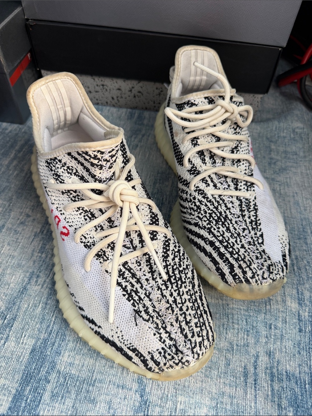 Boost 350 V2 Kids Shoes - White/Black
